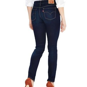 NWOT Levi’s 711 Skinny Dark Denim, Sz 28